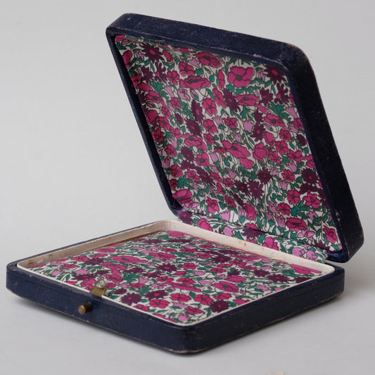 antique box.5