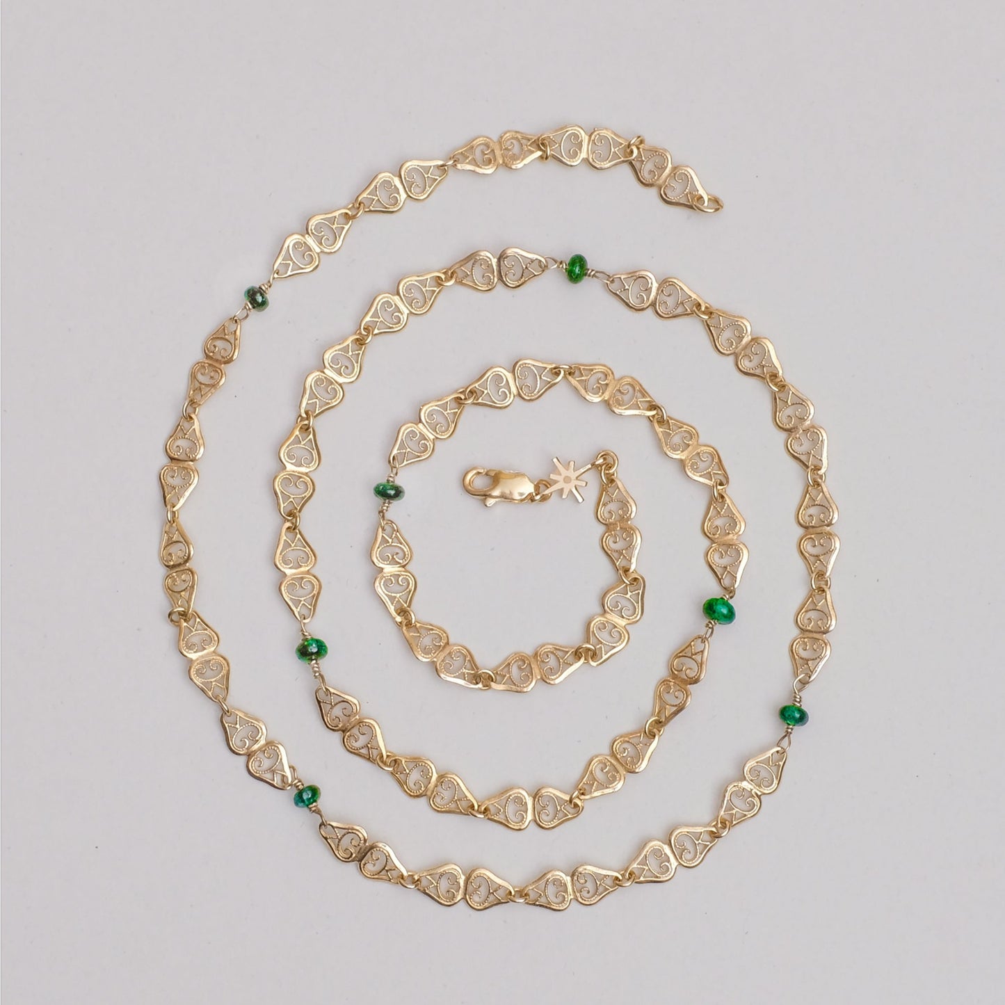 emerald filigree necklace