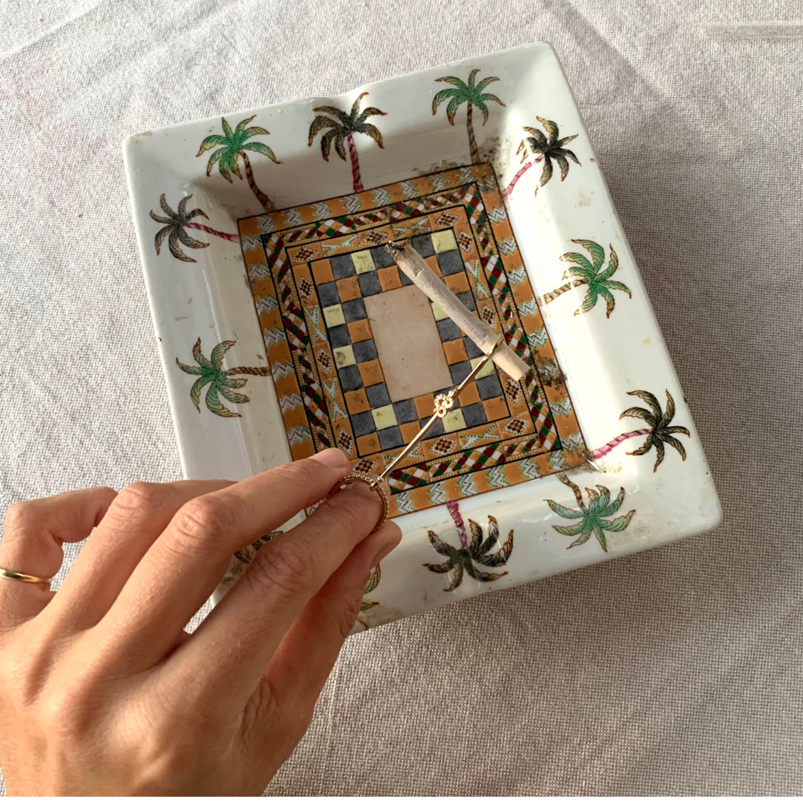 safiye cigarette holder